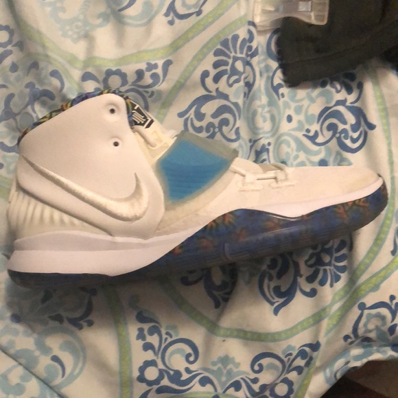 Nike Kyrie 6 "White/Sapphire/Laser Crimson" Grade School Kids' Basketball Shoes - Picture 8 of 8